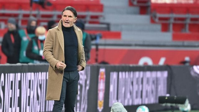 Hertha-Trainer Bruno Labbadia schöpft aus der Nullnummer in Leverkusen Mut. Hertha-Trainer Bruno Labbadia schöpft aus der Nullnummer in Leverkusen Mut.