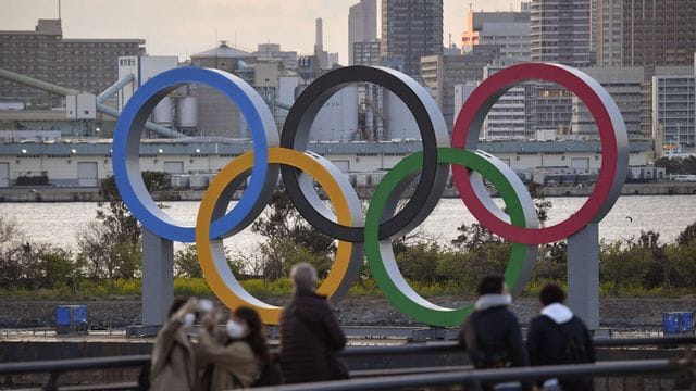 Die Kosten für die Olympische Spiele in Tokio werden durch die Corona-Maßnahmen erheblich teurer. Die Kosten für die Olympische Spiele in Tokio werden durch die Corona-Maßnahmen erheblich teurer.