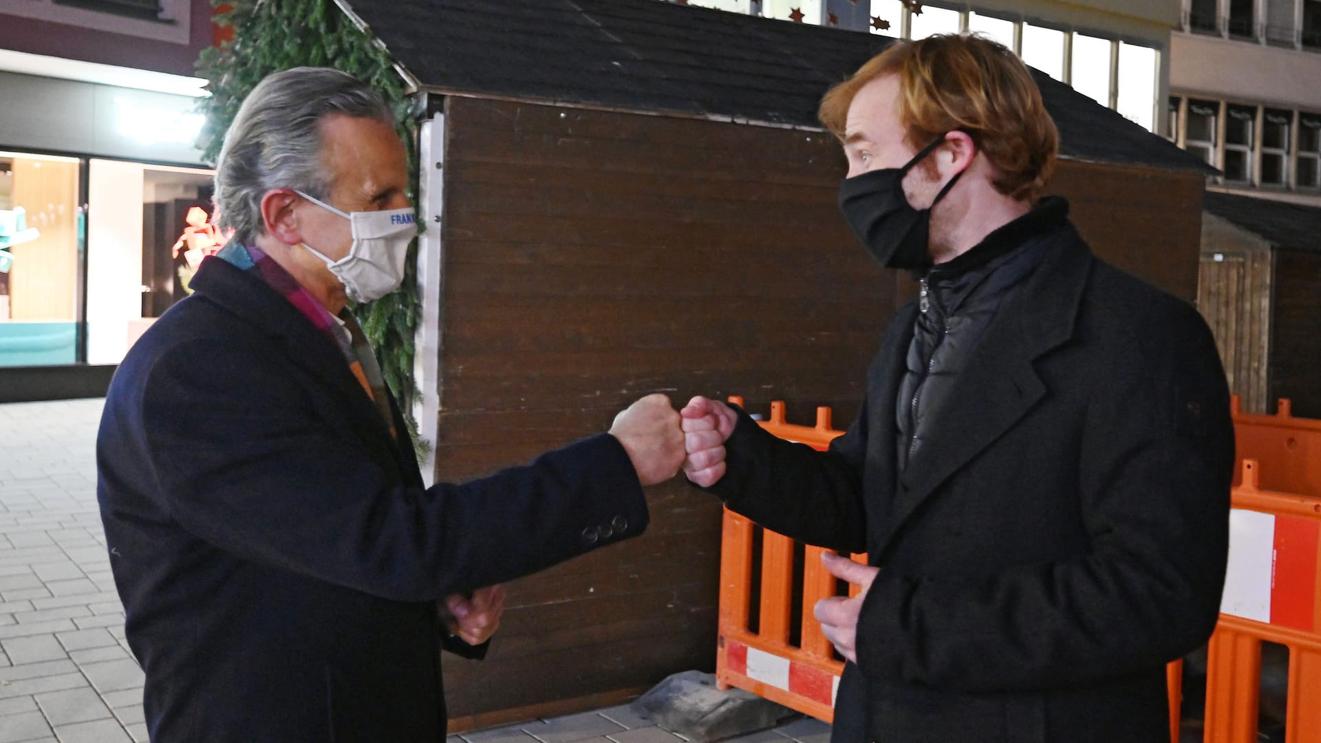 Hannes Rockenbauch (rechts), Kandidat des Fraktionsbündnis SÖS/Linke und der neue Stuttgarter OB Frank Nopper: Rockenbauch hat bei der OB-Wahl nur den dritten Platz erreicht.