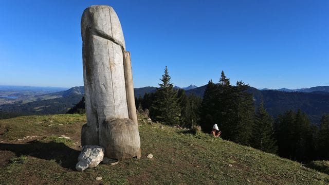 Der Holzpenis auf dem Grünten