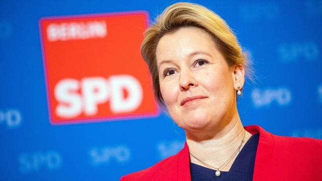 Franziska Giffey wurde als SPD-Spitzenkandidatin für die Abgeordnetenhauswahl 2021 nominiert. Franziska Giffey wurde als SPD-Spitzenkandidatin für die Abgeordnetenhauswahl 2021 nominiert.