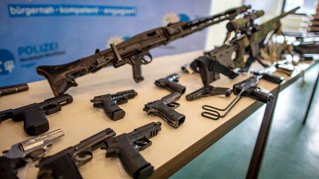 Schusswaffen Schusswaffen