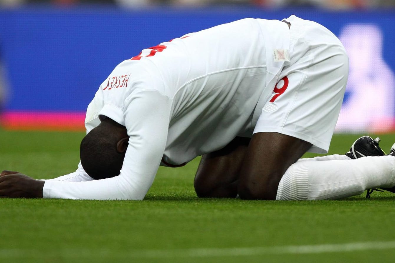 Emile Heskey: Der frühere Premier-League-Profi hat über die Probleme von Fußballern nach der aktiven Karriere gesprochen und will heutige Fußballer unterstützen.