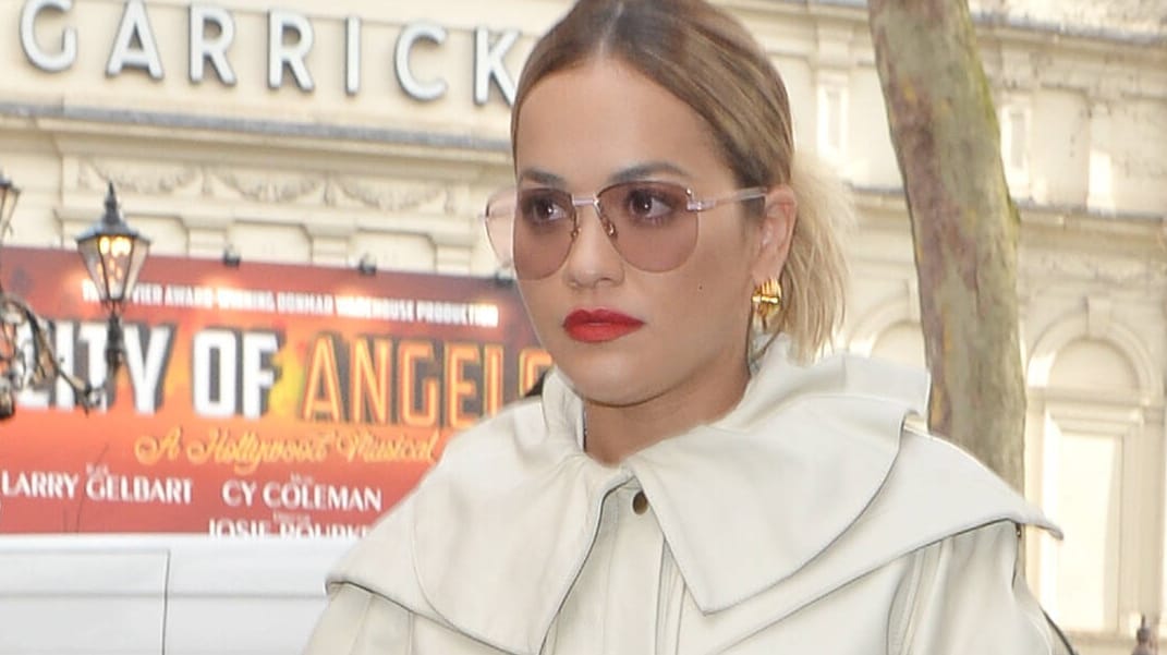Ärger für Rita Ora: Die Sängerin hat ihren 30. Geburtstag gefeiert.