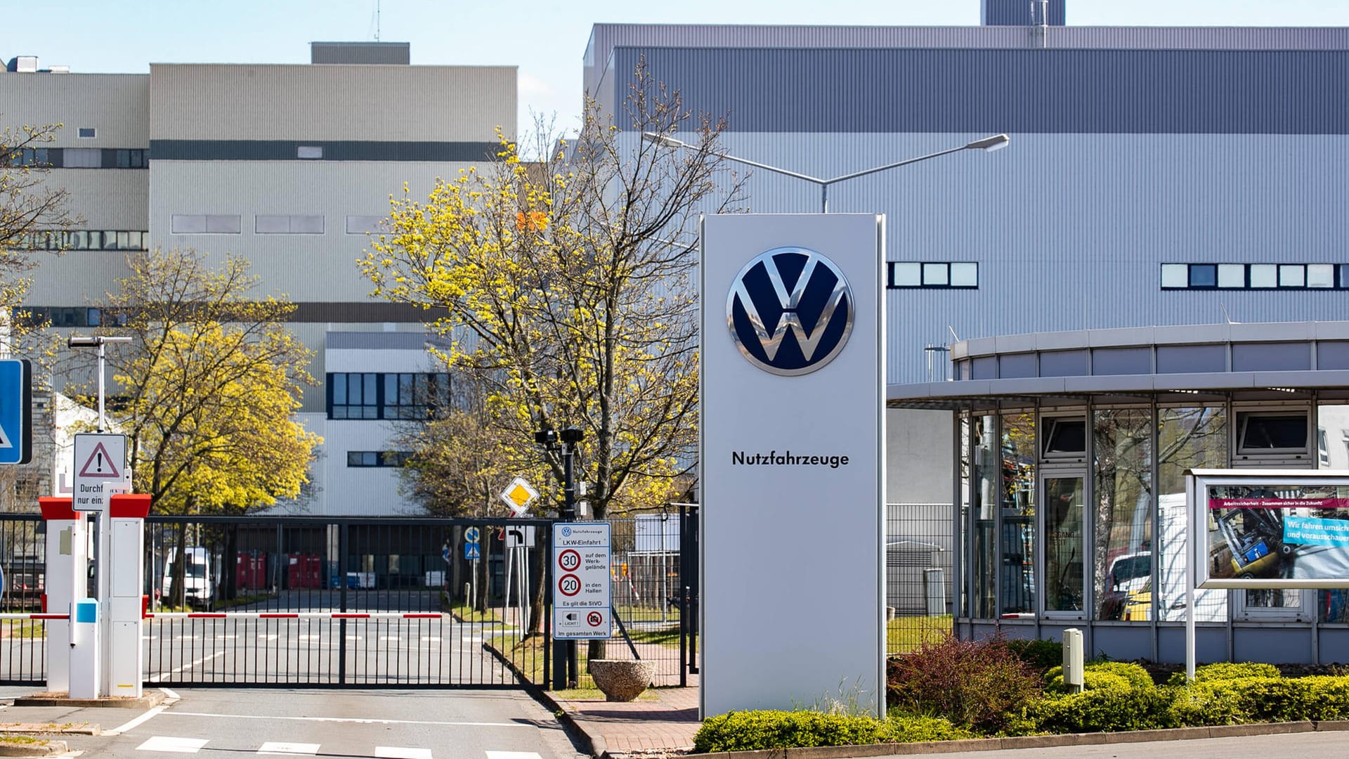 Das VW-Werk in Hannover: Die 169 Mitarbeiterinnen der Motorsport-Sparte sollen in die Volkswagen AG integriert werden.