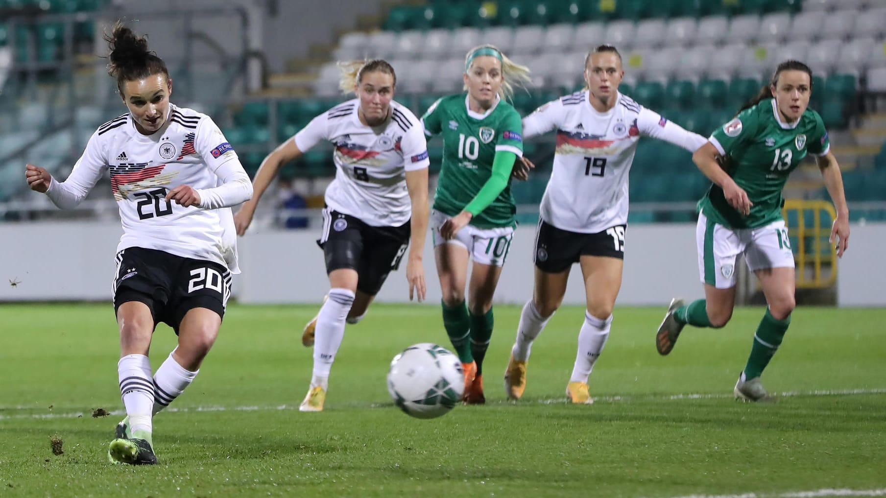 EM-Qualifikation: Lina Magull erzielte das Tor zum 1:0 per Elfmeter.