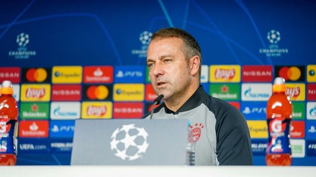 Trainer Hansi Flick bietet ein B-Team mit zwei Youngstern gegen Atlético auf.