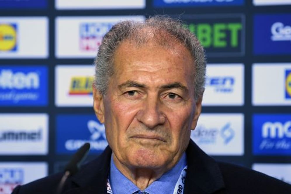 "Ja, derzeit planen wir, die WM mit Zuschauern zu organisieren - natürlich nicht mit voller Auslastung, sondern abhängig von der Arena und der Covid-19-Situation", sagt Hassan Moustafa.