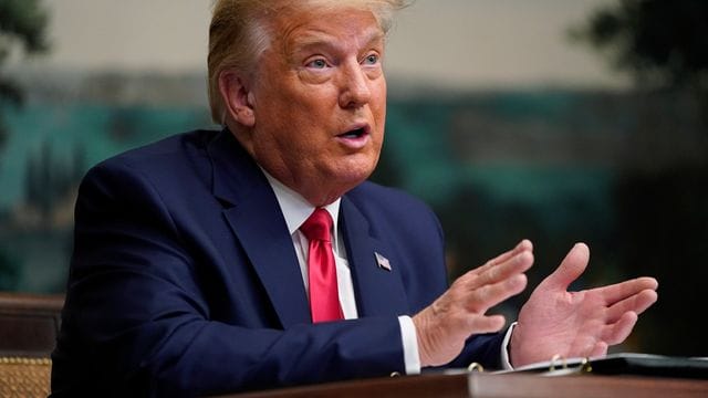 Der Republikaner Trump könnte vor dem Ende seiner Amtszeit am 20. Der Republikaner Trump könnte vor dem Ende seiner Amtszeit am 20.