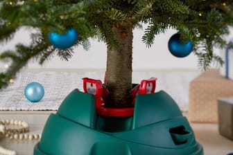 Mit dem richtigen Christbaumständer steht Ihr Weihnachtsbaum sicher und gerade an seinem Platz.