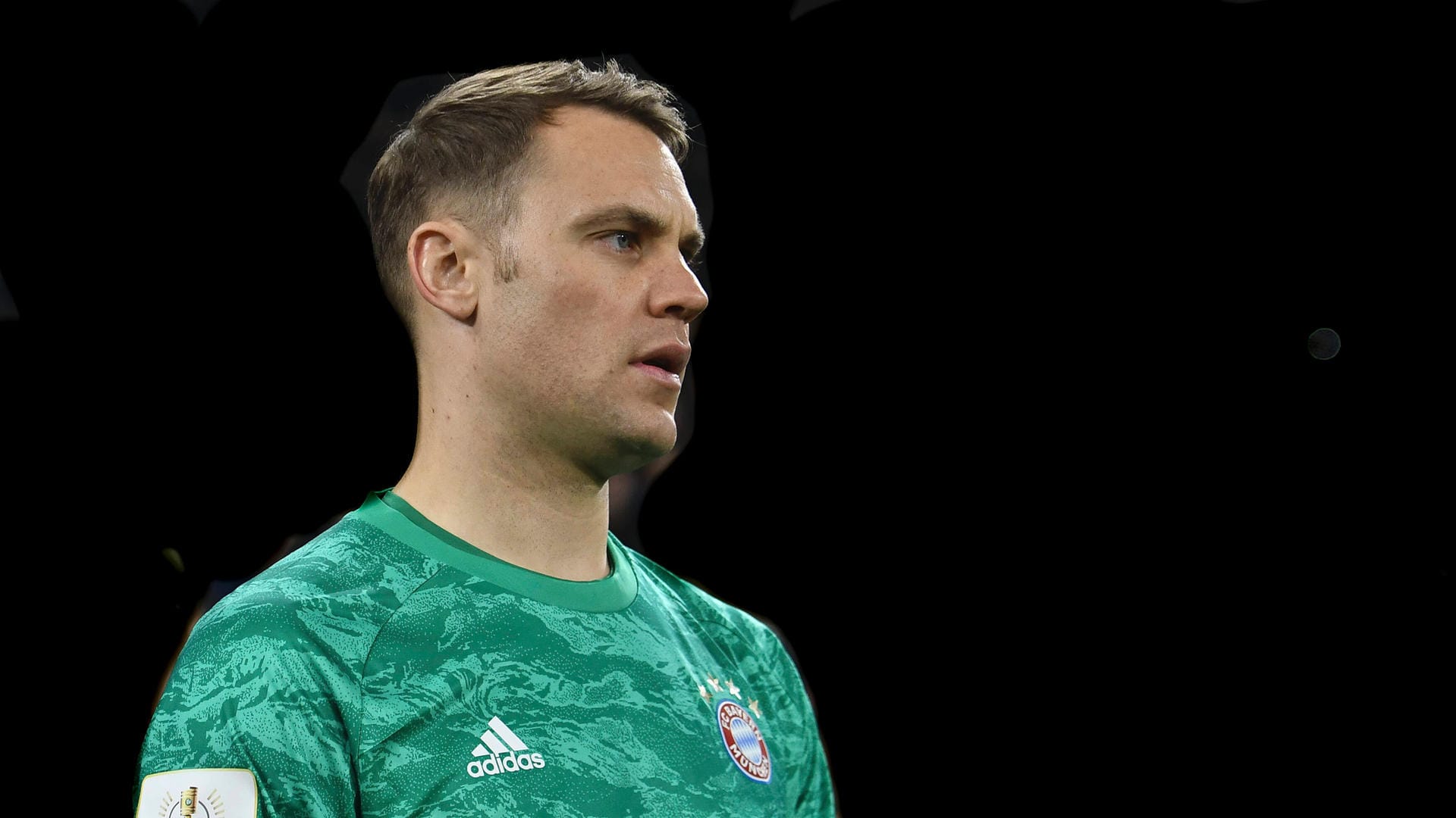 Manuel Neuer: Der vierfache Welttorhüter des Jahres entsprang einst der Nachwuchsakademie des FC Schalke.