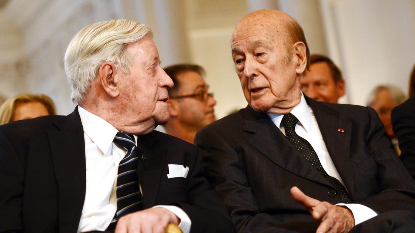 Der ehemalige deutsche Bundeskanzler Helmut Schmidt (l.) und der ehemalige französische Staatspräsident Valéry Giscard d'Estaing: Die beiden verband auch eine Freundschaft.