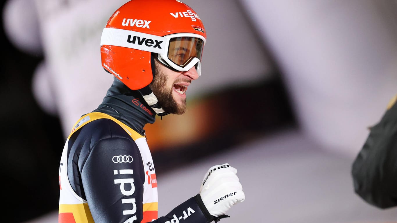 Markus Eisenbichler beim Jubel: Der Skispringer ist sensationell in die Saison gestartet, konnte bereits zwei Weltcup-Siege einfahren.