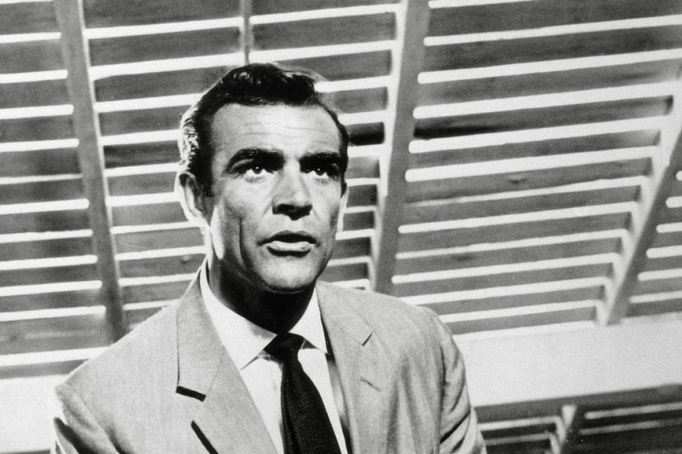 Sean Connery im dem Film "James Bond - 007 jagt Dr. No": Eine Pistole aus dem Streifen wurde versteigert.