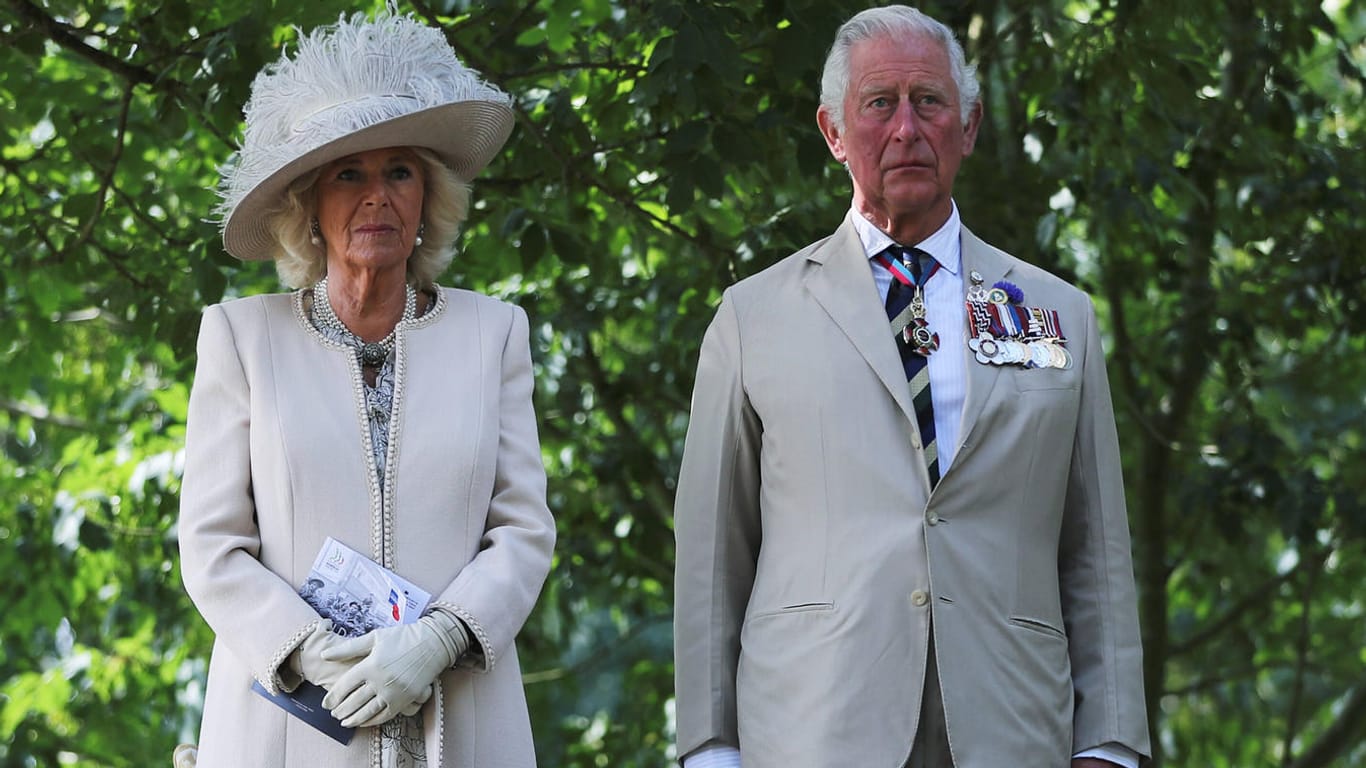 Herzogin Camilla und Prinz Charles: Die beiden haben nun ihre Twitter-Funktion eingeschränkt.