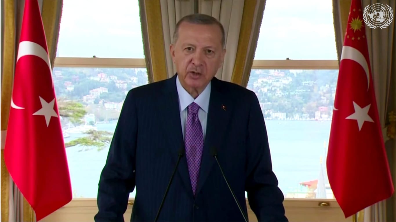 Präsident Erdogan: Griechenland und Zypern werfen seiner Türkei vor, illegal nach Erdgasvorkommen im östlichen Mittelmeer zu suchen.