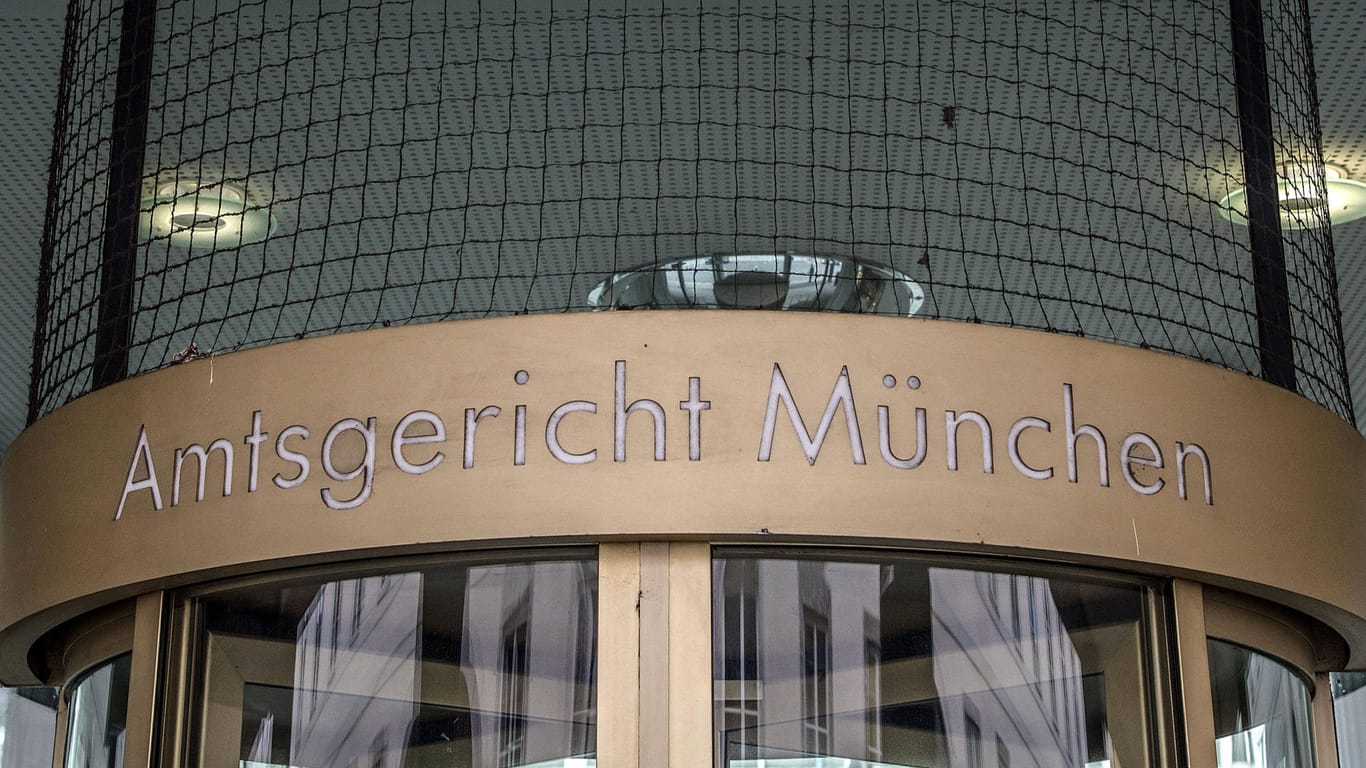 Das Amtsgericht München: Ein Mann ist hier unter anderem wegen Betrugs verurteilt worden.