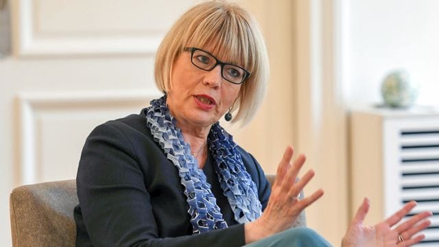 Helga Schmid, hier bei einem Interview im Mai vergangenen Jahres, rückt an die Spitze der OSZE. Helga Schmid, hier bei einem Interview im Mai vergangenen Jahres, rückt an die Spitze der OSZE.