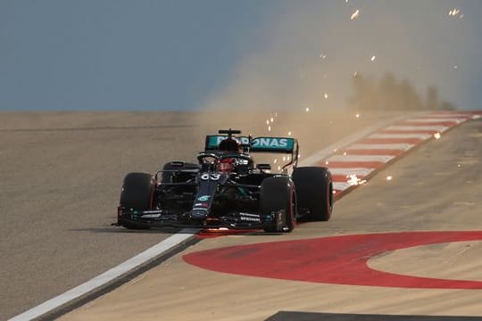 Vertritt Weltmeister Lewis Hamilton im Mercedes-Cockpit: George Russell.