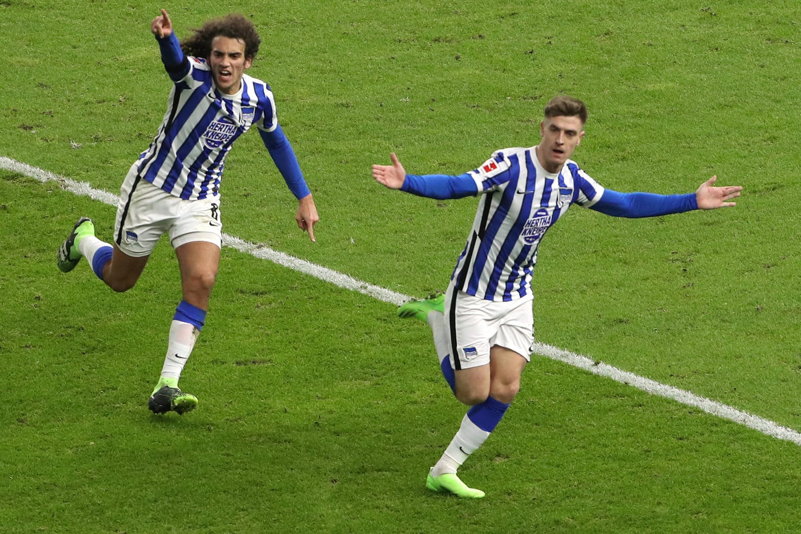 Jubel nach dem 2:1 gegen Union: Hertha BSC hat das Stadtderby der Berliner gewonnen.