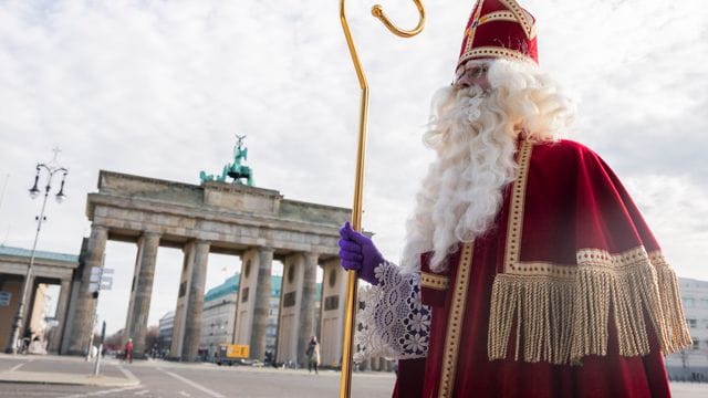 In Deutschland wird der Nikolaus auch in Corona-Zeiten unterwegs sein. In Deutschland wird der Nikolaus auch in Corona-Zeiten unterwegs sein.