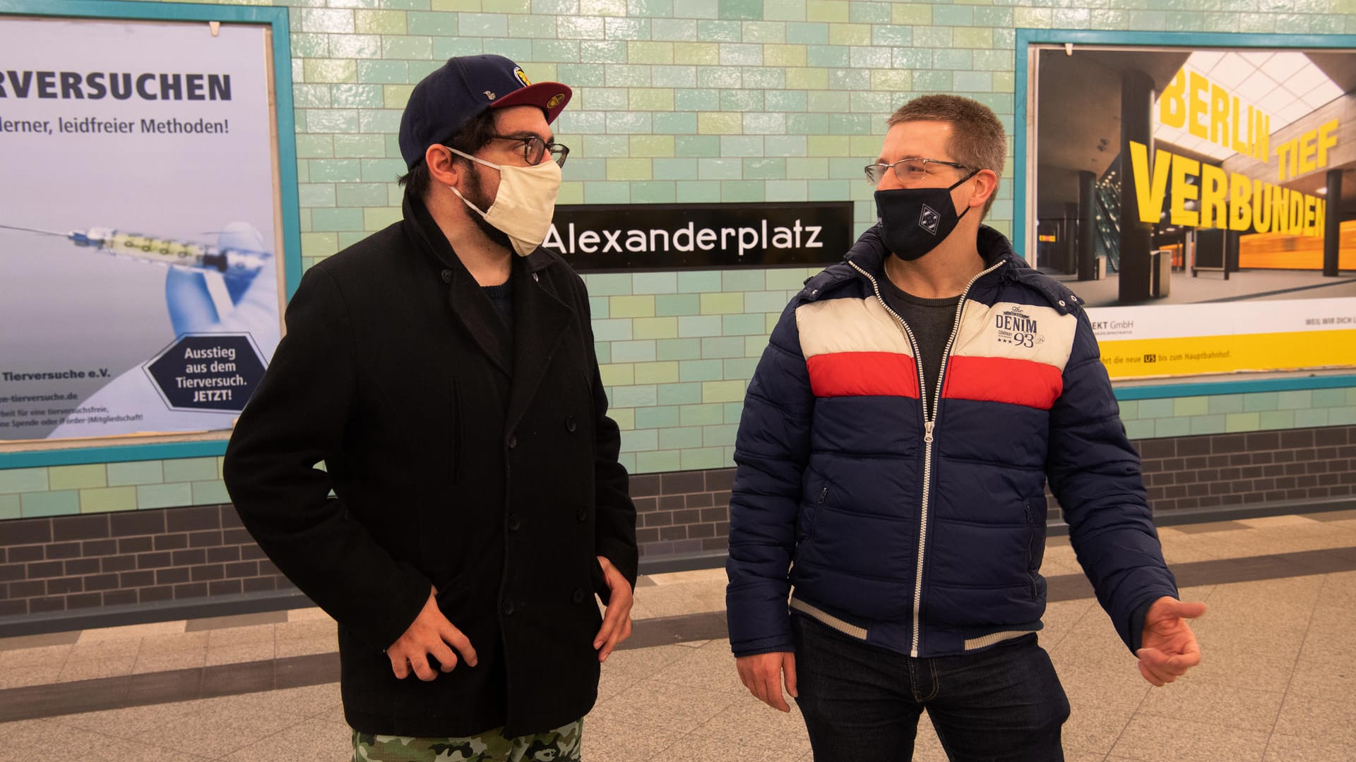 Martin Kodritzki (r.) und Siad Akkam: Die Freunde freuen sich auf die Premierenfahrt der U5.