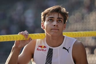 Stabhochspringer Armand Duplantis ist zum Welt-Leichtathlet des Jahres gewählt worden.