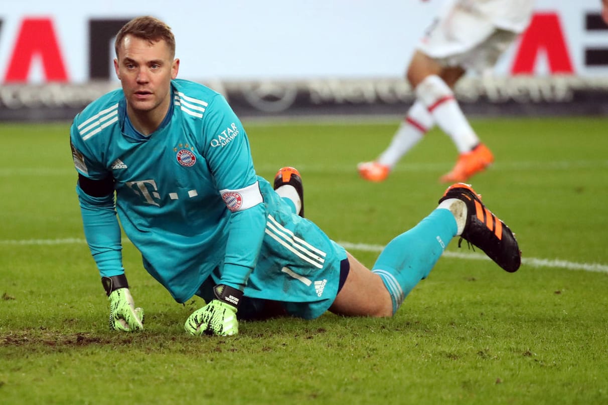 Manuel Neuer: Der Torwart der Bayern hat in Fall des öffentlichen Auftretens des Bundestrainers eine andere Meinung, als Karl-Heinz Rummenigge.