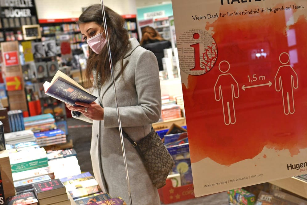 Buchhandel: Die Deutschen entdecken ihre Hobbys wieder.