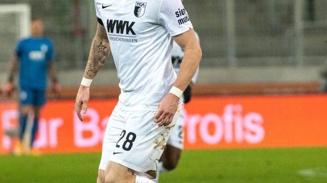 Wurde positiv auf das Coronavirus getestet: André Hahn vom FC Augsburg. Wurde positiv auf das Coronavirus getestet: André Hahn vom FC Augsburg.
