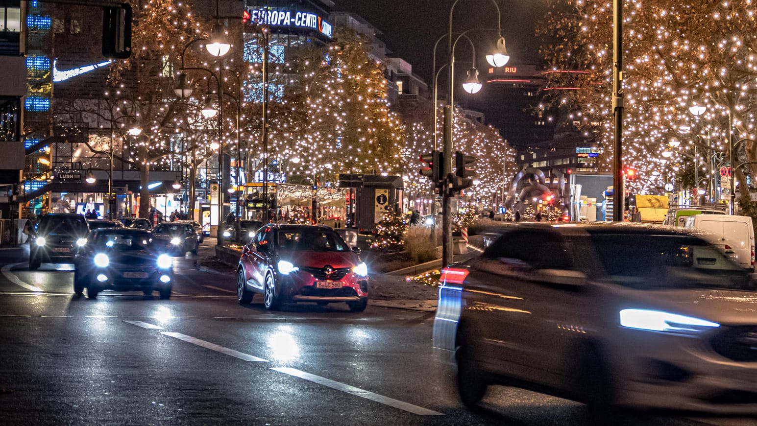 Tauentzienstraße in Berlin (Symbolbild): In diese Richtung soll ein unbekannter Schütze geflüchtet sein.