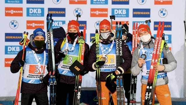 Erik Lesser, Roman Rees, Arnd Peiffer und Benedikt Doll (l-r) wurden Dritte.