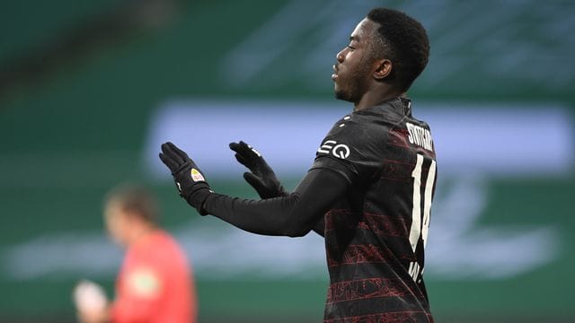 Stuttgarts Doppeltorschütze Silas Wamangituka bejubelt sein Tor zur 1:0-Auswärtsführung in Bremen. Stuttgarts Doppeltorschütze Silas Wamangituka bejubelt sein Tor zur 1:0-Auswärtsführung in Bremen.