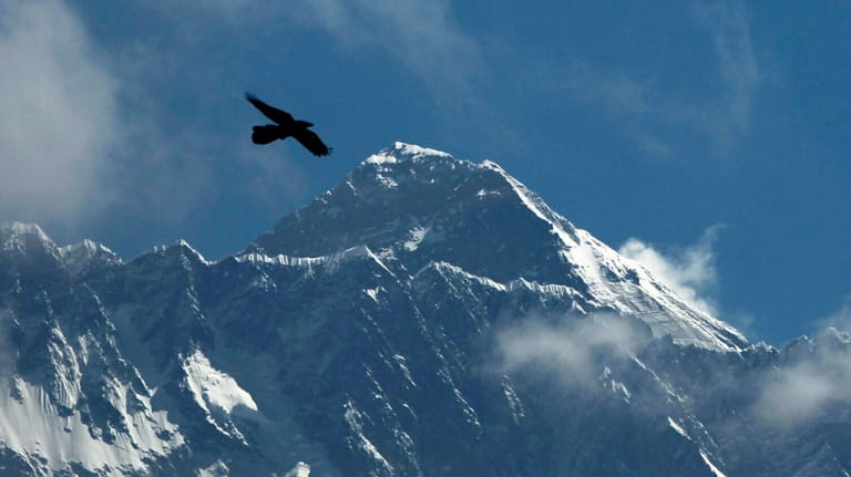 Der Mount Everest von der nepalesischen Seite aus gesehen: Der Berg hat einen neuen offiziellen Höhenwert.