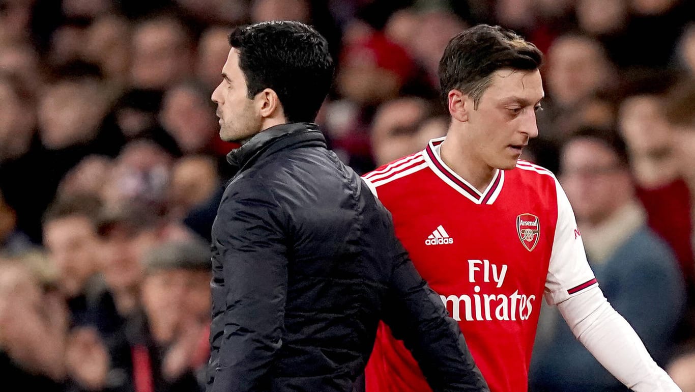 Mikel Arteta und Mesut Özil: Das Verhältnis zwischen Trainer und Spieler soll nicht das beste sein.