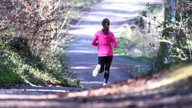 Joggen: Wer an Typ-1-Diabetes erkrankt ist, sollte auf regelmäßige Bewegungseinheiten achten.