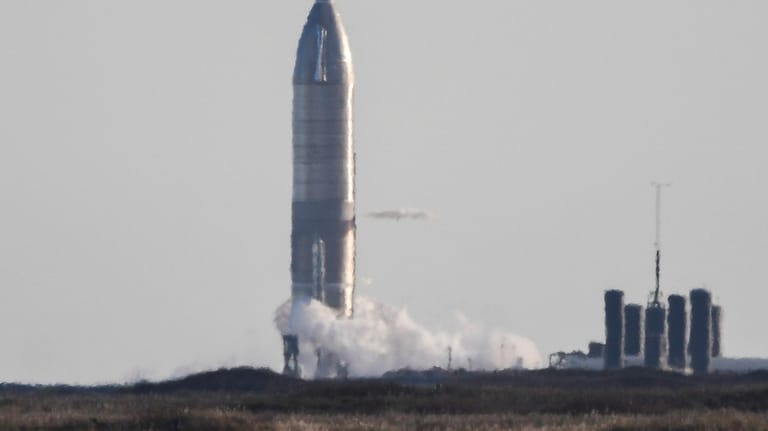 SpaceX's Starship SN8: Die Rakete musste am Boden bleiben.