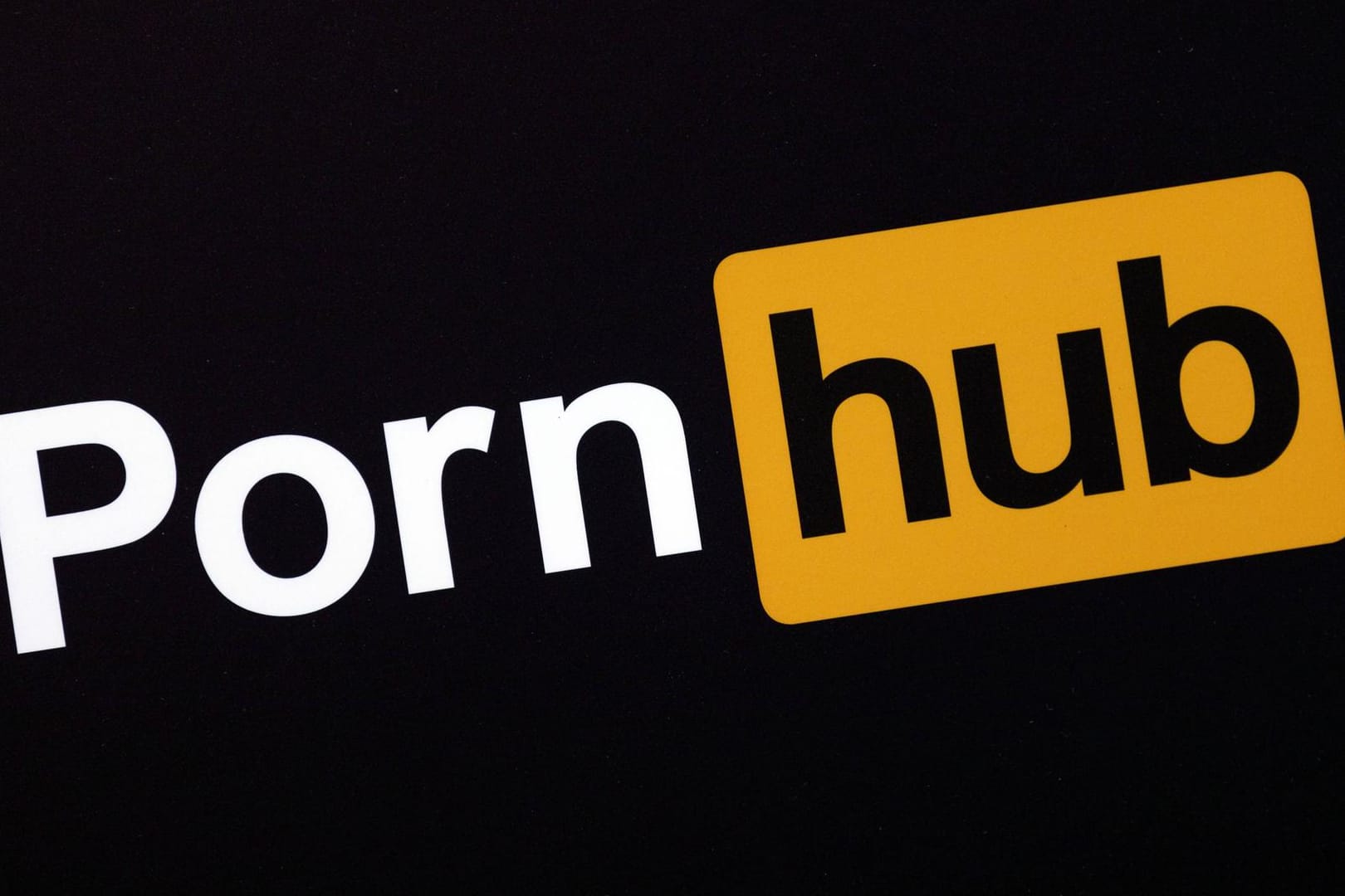 Das Logo von Pornhub: Nach einem Artikel der "New York Times" kündigt die Plattform Änderungen an.