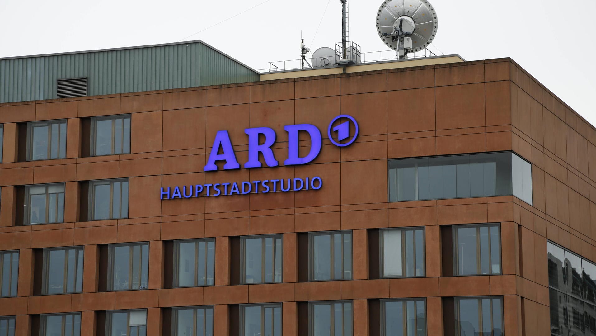 Gebäude des ARD Hauptstadtstudios in Berlin: Der Sender will noch im Dezember Klage einreichen.