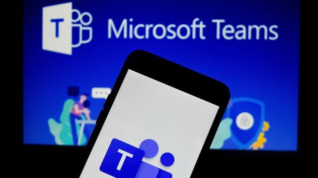 Das Logo der Kommunikationsplattform MS Teams von Microsoft ist auf einem Handy zu sehen. Das Logo der Kommunikationsplattform MS Teams von Microsoft ist auf einem Handy zu sehen.