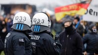 NRW-Verfassungsschutz: Radikalisierung? Jeder zehnte "Querdenker" rechtsextrem