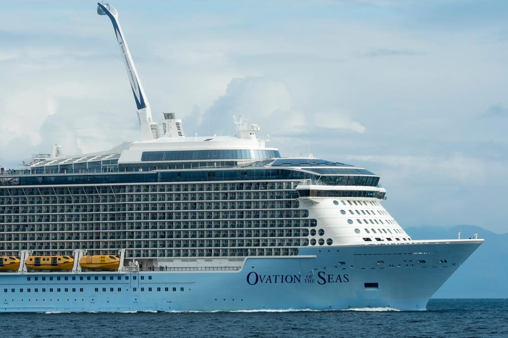 Das Kreuzfahrtschiff "Quantum of the Seas": Tausende Passagiere und Crewmitglieder mussten stundenlang in ihren Kabinen verbringen.