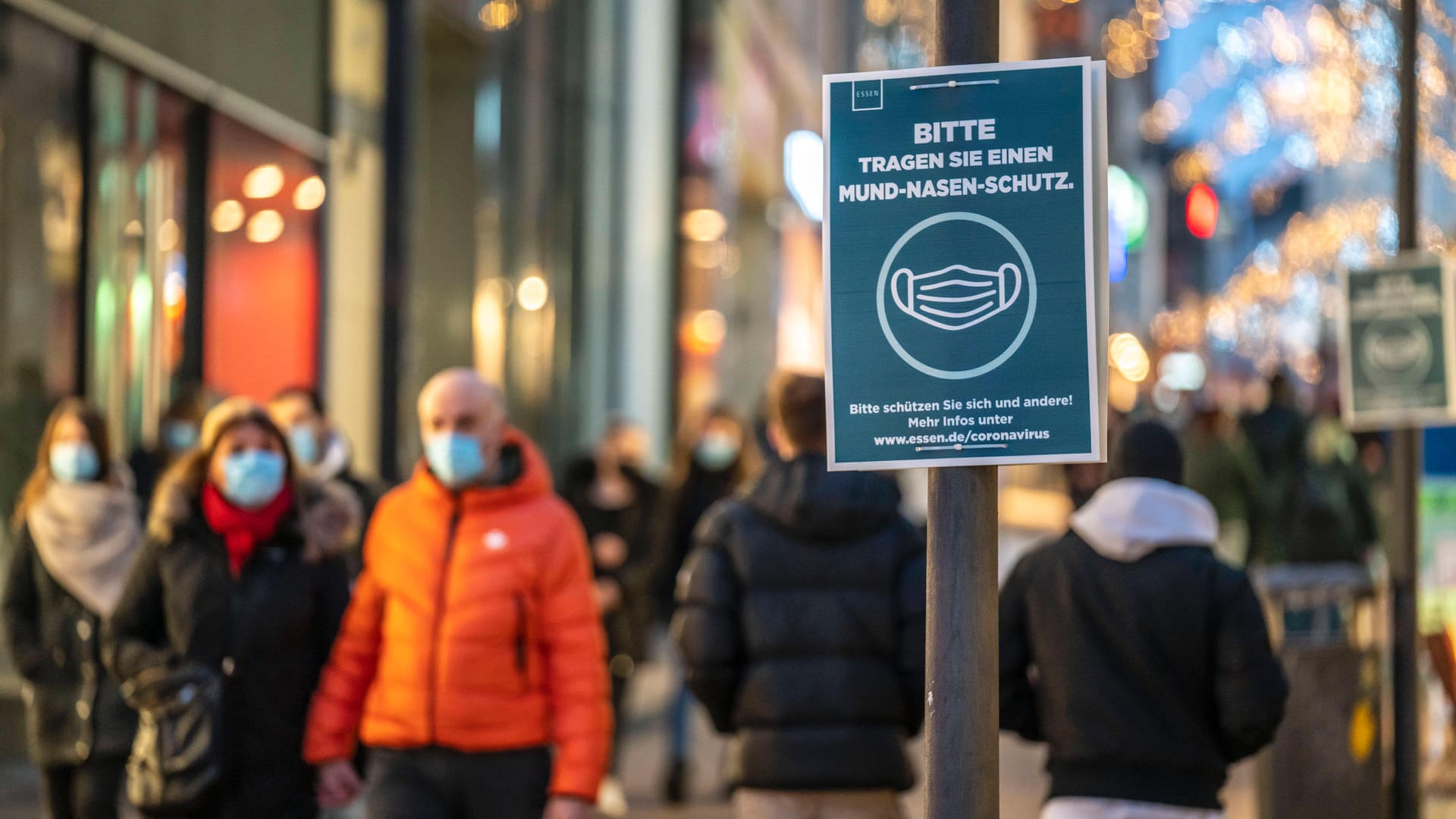 Shopping in Essen während des Teil-Lockdowns: Sind die Deutschen mit den Maßnahmen zufrieden? Shopping in Essen während des Teil-Lockdowns: Sind die Deutschen mit den Maßnahmen zufrieden?