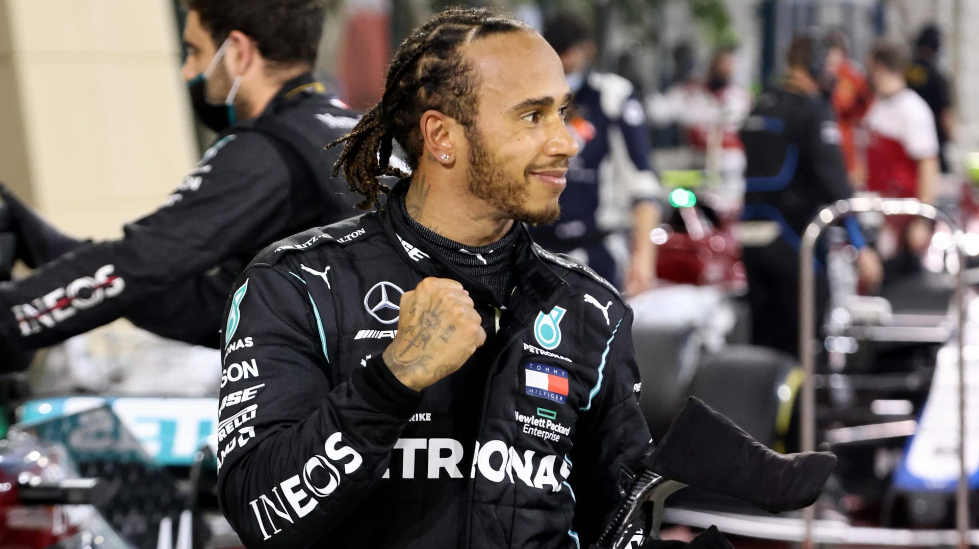 Lewis Hamilton: Der Formel-1-Weltmeister steigt nochmal ins Cockpit.