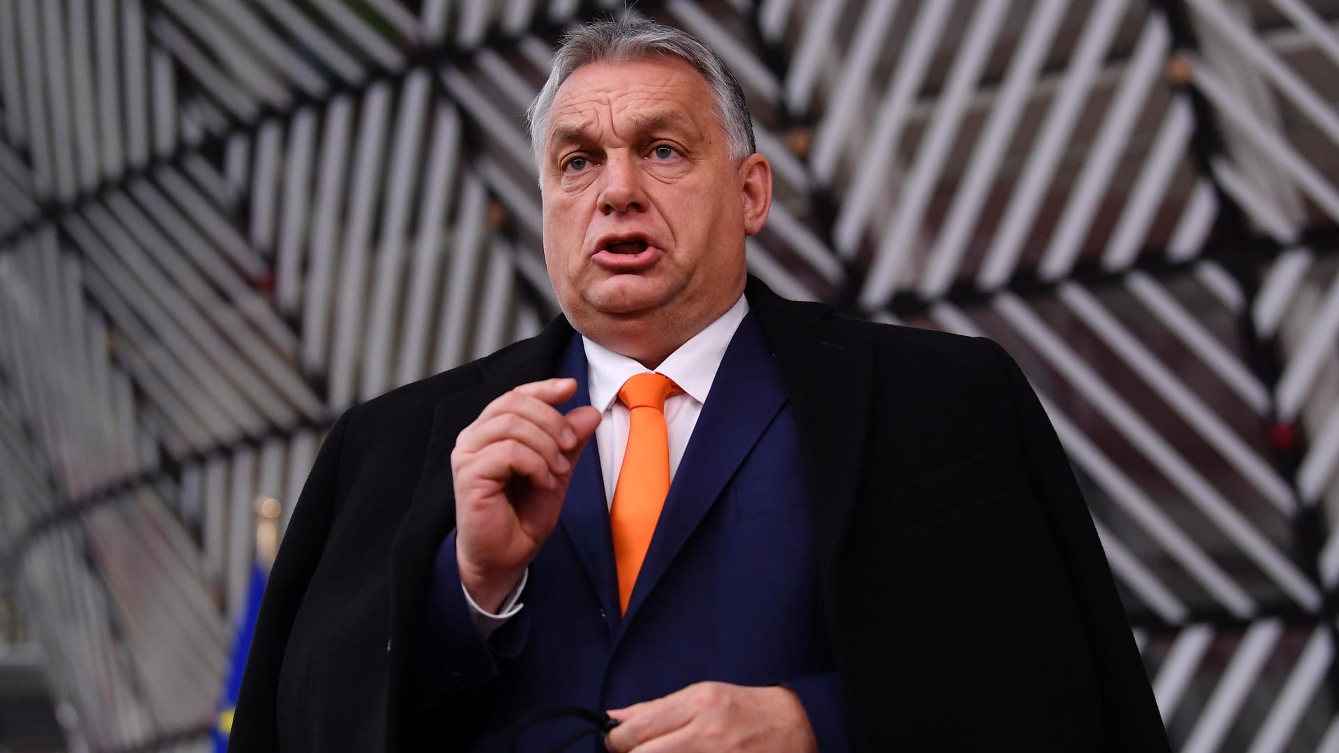 Nach der Einigung auf dem EU-Gipfel geben Ungar und Polen ihre Blockade des Haushaltes auf: Victor Orban feiert die Einigung als Sieg.