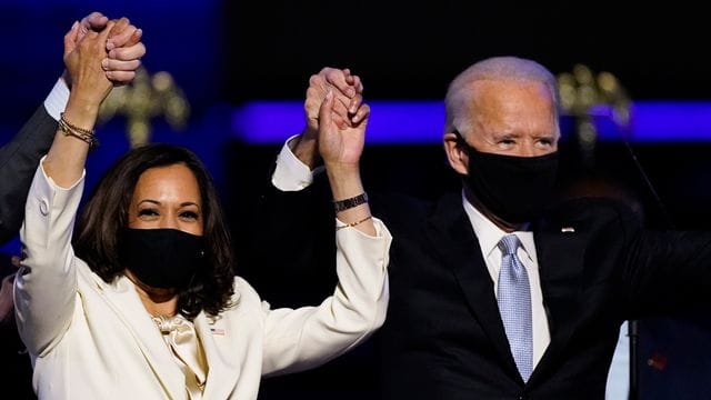 Die US-Politiker Joe Biden und Kamala Harris sind vom "Time Magazine" zu den Personen des Jahres gekürt worden. Die US-Politiker Joe Biden und Kamala Harris sind vom "Time Magazine" zu den Personen des Jahres gekürt worden.