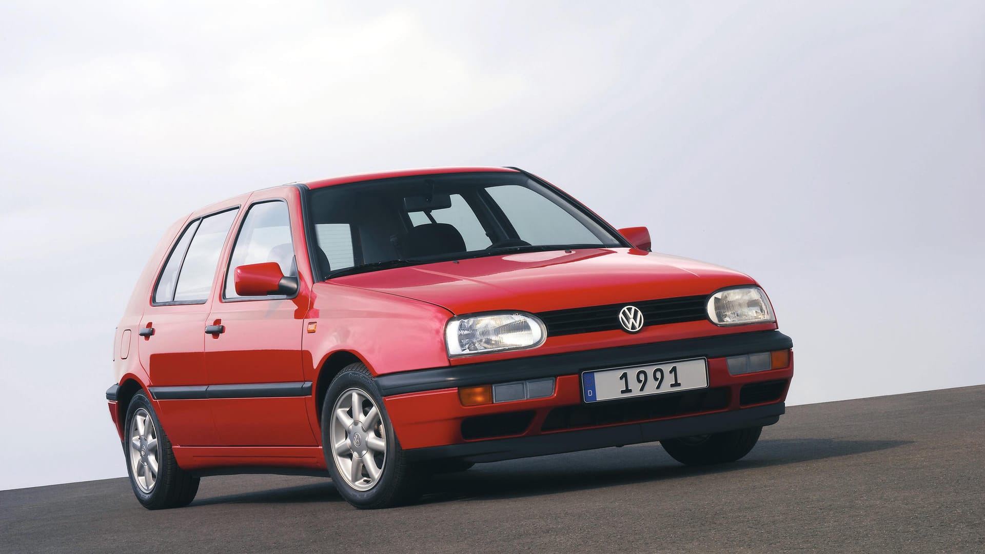 Dritte Generation: Der Golf III wurde etwas rundlicher als die Vorgänger. Dritte Generation: Der Golf III wurde etwas rundlicher als die Vorgänger.