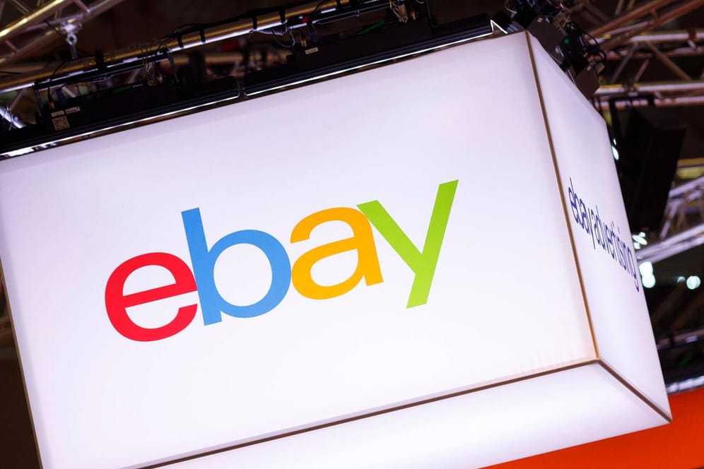 Das Logo von Ebay (Symbolbild): Auf Ebay Kleinanzeigen finden sich verschiedene Angebote.