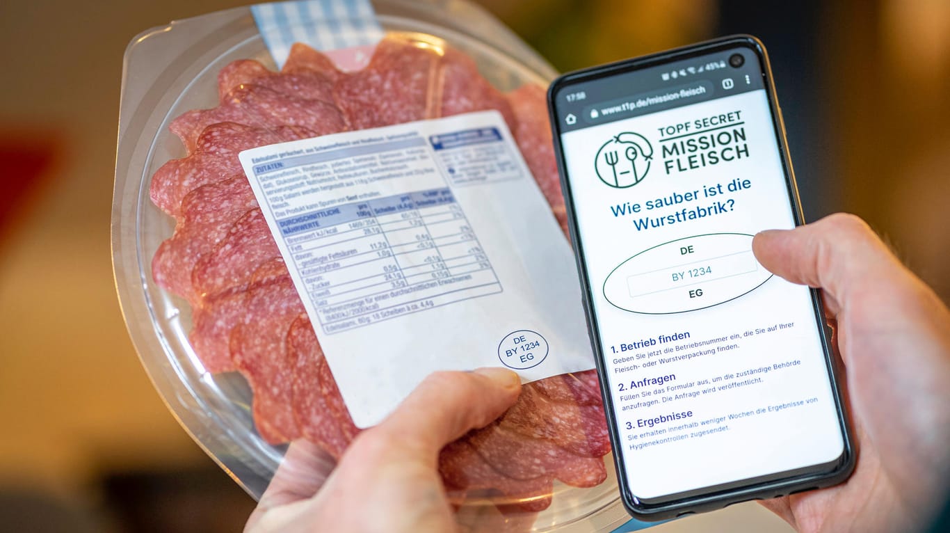 Wurstwaren: Bei "Mission Fleisch" können Nutzer jetzt anhand der Betriebsnummer auf einem verpackten Fleischprodukt eine Anfrage zu dem konkreten Herstellungsbetrieb stellen.