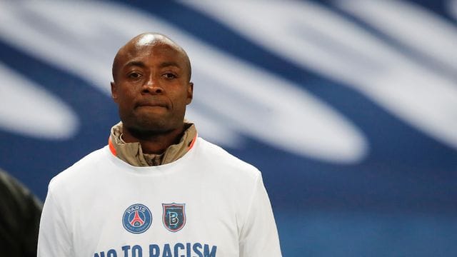 Hat sich zu den Vorfällen beim Basaksehir-Gastspiel in Paris geäußert: Co-Trainer Pierre Webo. Hat sich zu den Vorfällen beim Basaksehir-Gastspiel in Paris geäußert: Co-Trainer Pierre Webo.